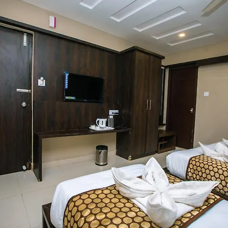 Grand Oliver Chennai Exterior photo