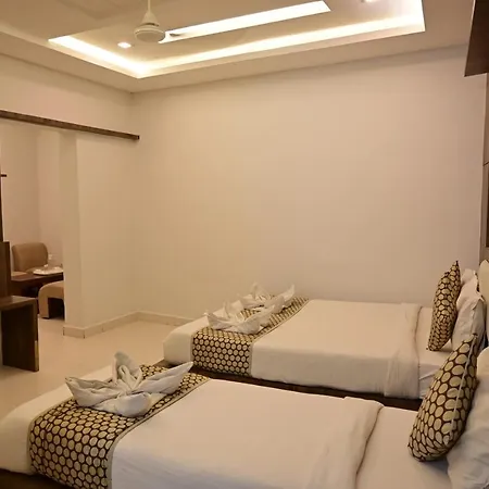 Grand Oliver Chennai Exterior photo