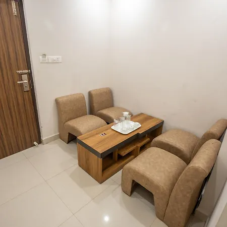 Grand Oliver Chennai Exterior photo