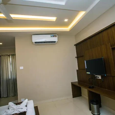 Grand Oliver Chennai Exterior photo